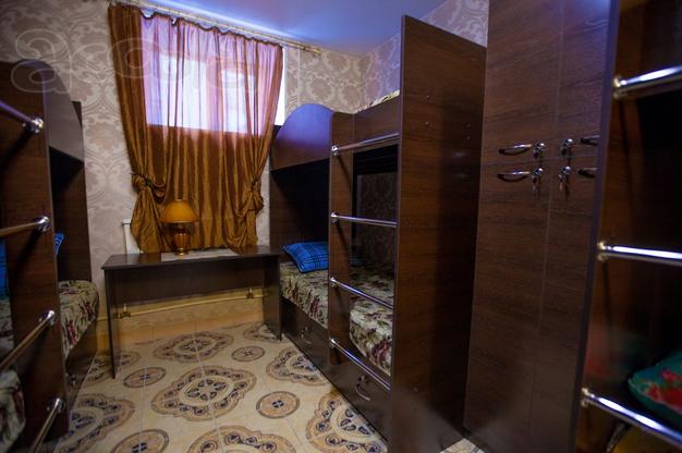 Недорогие спальные места по суткам в Барнауле